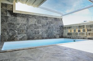A heated pool - A Unique and Charming Farmhouse with Heated Pool. (L-Gnasri)