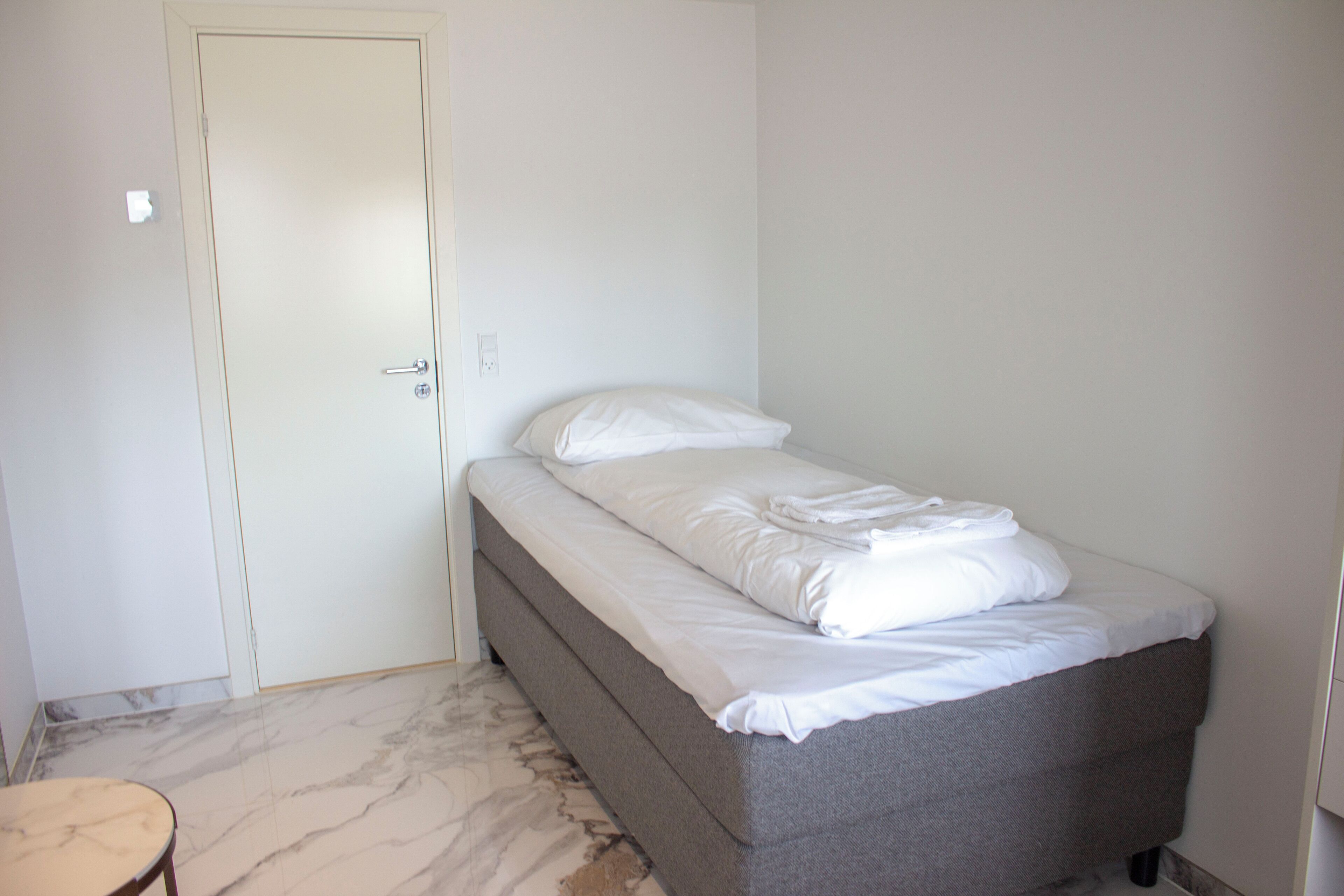 Basic Single Room | Desk, laptop workspace, free WiFi, bed sheets