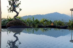 إطلالة على الجبل