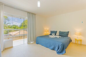 5 bedrooms, blackout curtains, iron/ironing board, free WiFi