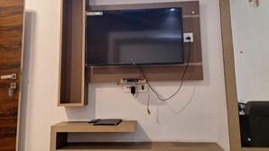 Gambar tidak terklasifikasi, 5 dari 29, tombol