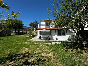 Front of property - Skiathos Modern Garden Escape Apt (Skiathos)