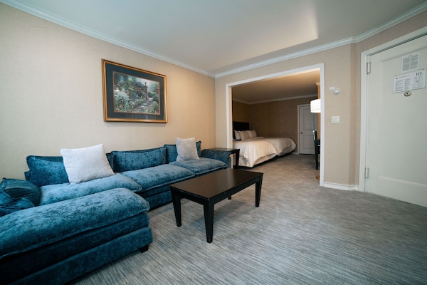 High Floor, City View, 2 Queen Beds Suite | In-room safe, individually decorated, desk, laptop workspace