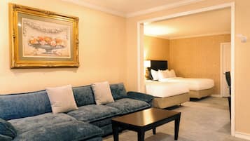 Caja de seguridad en la habitación y decoración personalizada