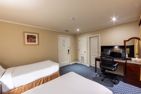 Hotel Stanford - Image 45