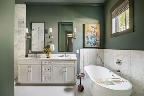 淋浴設備、風筒、提供毛巾