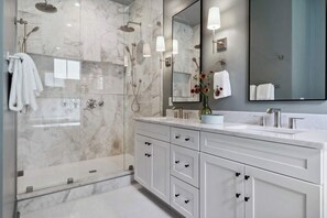 Unclassified image, 2 of 36, button