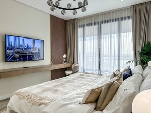 1 habitación, escritorio, tabla de planchar con plancha y wifi 