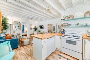 Fridge, microwave, oven, stovetop - Close to Beach, Modern! Trendy! (Kill Devil Hills)