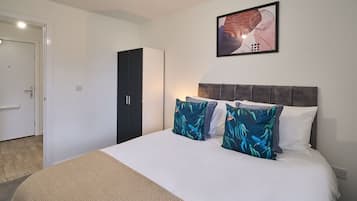 1 bedroom, desk, iron/ironing board, free WiFi