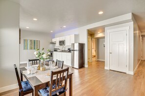 Interior - Lovely Walk-out Apt w/ Movie Screen: 20 Mi to Slc! (South Jordan)