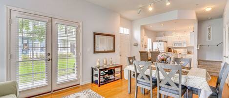 Apartment (3 Bedrooms) | Front of property