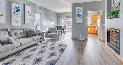 Updated Omaha Condo - 15 Miles to Downtown!