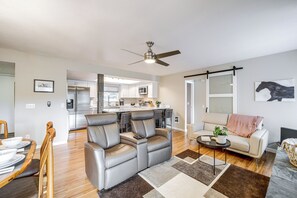 Apartment (3 Bedrooms) | Interior - Deck & Golf Course Views: Munds Park Condo! (Munds Park)