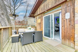 House (4 Bedrooms) | Interior - Waterfront Lake Hopatcong Home w/ Boat Dock! (Lake Hopatcong)