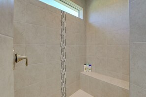 Interior - Port Charlotte Home: Heated Pool, Screened Lanai! (Port Charlotte)