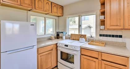 Parkstrip Place, Pet Friendly Downtown Home by RedAwning