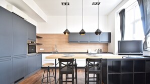 Fridge, oven, stovetop, dishwasher - Modern apartment with 2 bedrooms near Arena (Pula)
