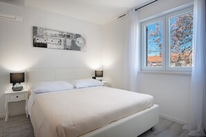 2 室のベッドルーム、アイロン / アイロン台、WiFi、ベッドシーツ