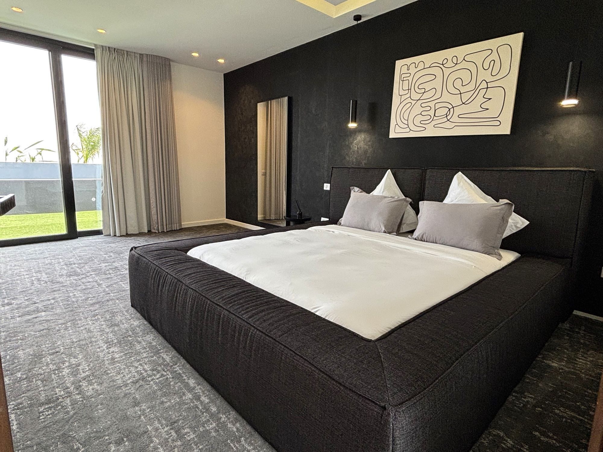 5 bedrooms, free WiFi, bed sheets