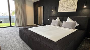 5 bedrooms, free WiFi, bed sheets