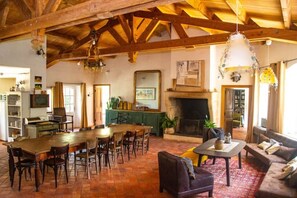 Interior - Le Domaine du Got (Mazeyrolles)