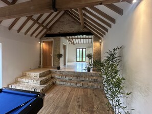 Games room - Period renovated character barn located within oldhurst village. (Oldhurst)