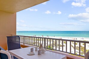 Outdoor dining - Coquina 102 · Beachfront · Gulf Balcony · Pool (Bradenton Beach)