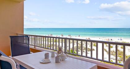 Coquina 102 · Beachfront · Gulf Balcony · Pool