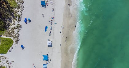 Pelican Place at The Nautilus · Tennis & Pickleball · Steps to Beach