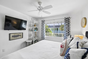 2 bedrooms, iron/ironing board, free WiFi, bed sheets - Pelican Place at The Nautilus · Tennis & Pickleball · Steps to Beach (Holmes Beach)