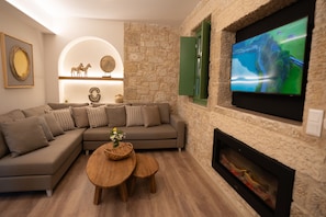 Living area - Olvio Suites (West Mani)