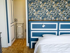 6 chambres, fer et planche à repasser, Wi-Fi gratuit, draps fournis
