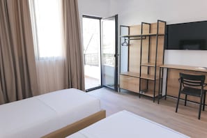 Family Room, Balcony, City View | Free WiFi - AFA Hotel (Durrës)