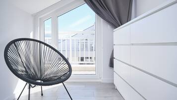 Departamento, balcón, vista a la bahía | 1 habitación, decoración personalizada y muebles diferentes