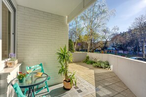 Familieleilighet, flere soverom (West Oasis With Terrace) | Utendørsservering