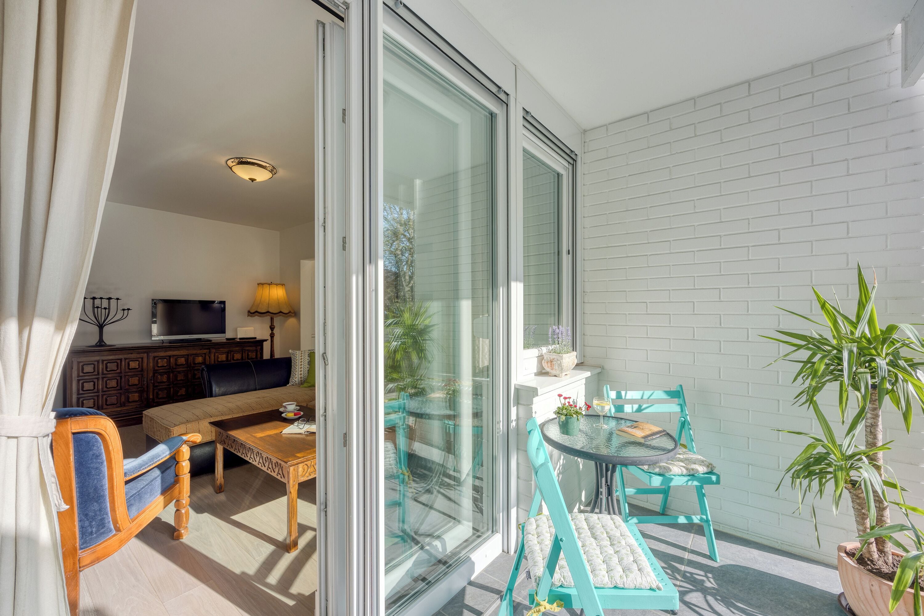 Apartamento familiar, varias habitaciones (West Oasis With Terrace) | Restaurante al aire libre