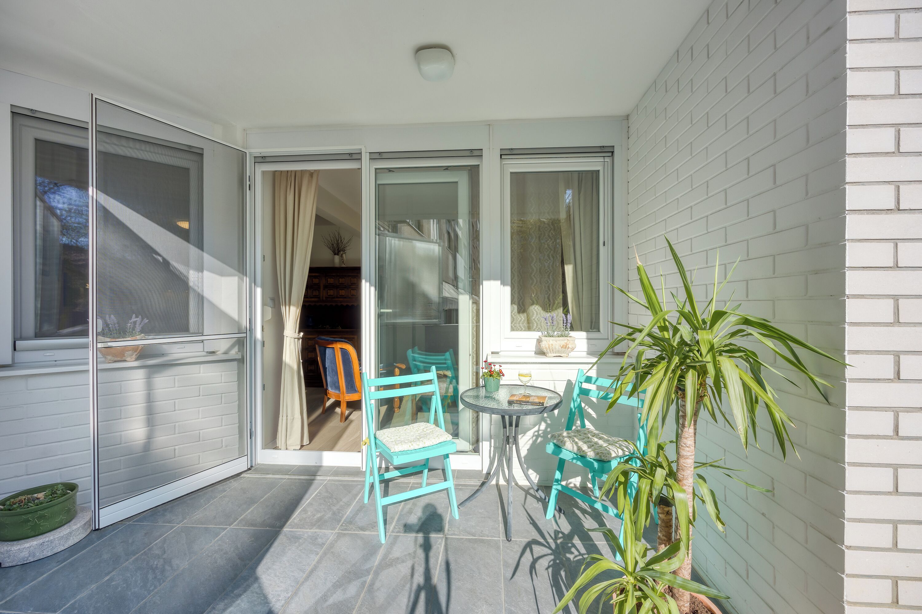 Family Apartment, Multiple Bedrooms (West Oasis With Terrace) | Outdoor dining