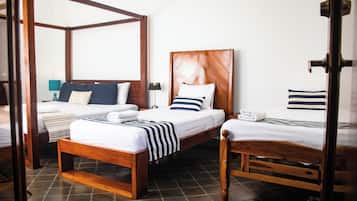 Family Room | In-room safe, free WiFi, bed sheets