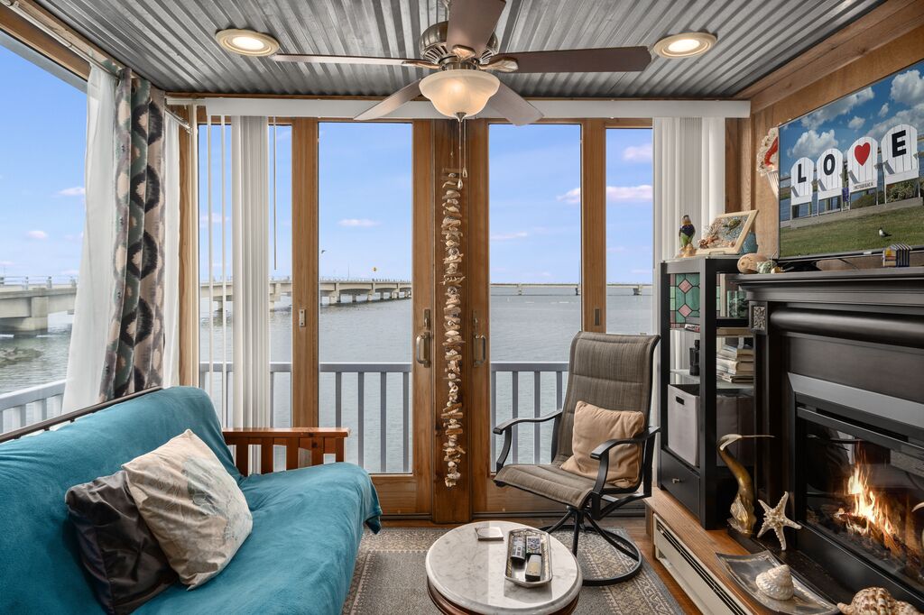 TV connectée, cheminée