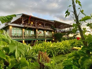 Hypo-allergenic bedding, free WiFi, bed sheets - Mount Kilimanjaro360 View Cottage (Moshi)