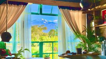 Panoramic Double Room, 1 Katil Ratu (Queen), Non Smoking, Mountain View | Peralatan tempat tidur hipoalergenik, Wi-fi percuma, cadar katil