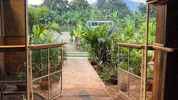 Basic Double or Twin Room, 1 Bedroom | Hypo-allergenic bedding, free WiFi, bed sheets