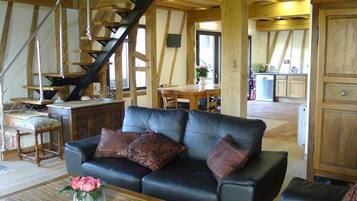 Televisie en een open haard