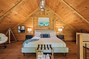 4 quartos, escrivaninha, ferros/tábuas de passar roupa