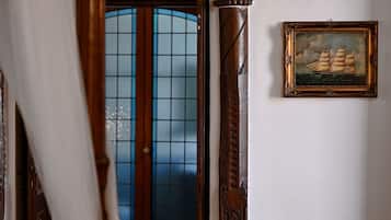 Family Room, City View | Free WiFi