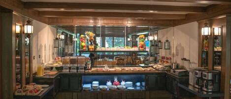 Ilmainen päivittäinen buffetaamiainen