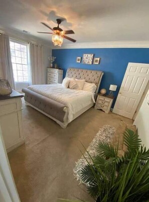 5 soverom, strykejern/-brett, wi-fi (inkludert) og sengetøy