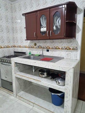 Classic Apartment | Private kitchen | Coffee/tea maker, reusable coffee/tea filters - Confort 13-47 (Cali)