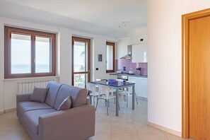 TV - Cintioni a Mare 2 E - YourPlace Abruzzo (San Vito Chietino)